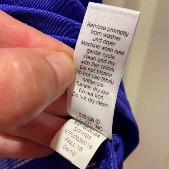 ✨Athleta Royal Blue Kettlebella Tank - Picture 5 of 7